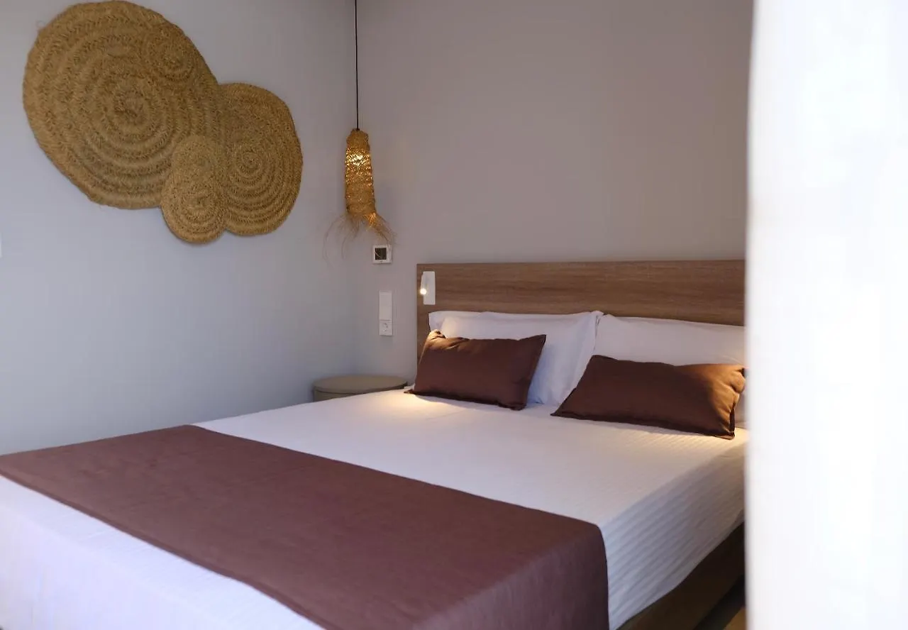 Eques Petit Resort Cala D´Or 4*,