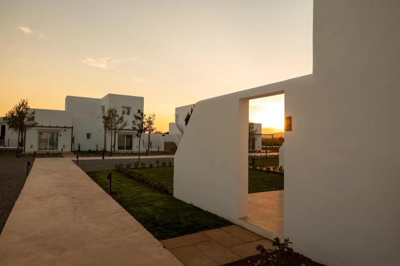 Eques Petit Resort Cala D´Or 4*,